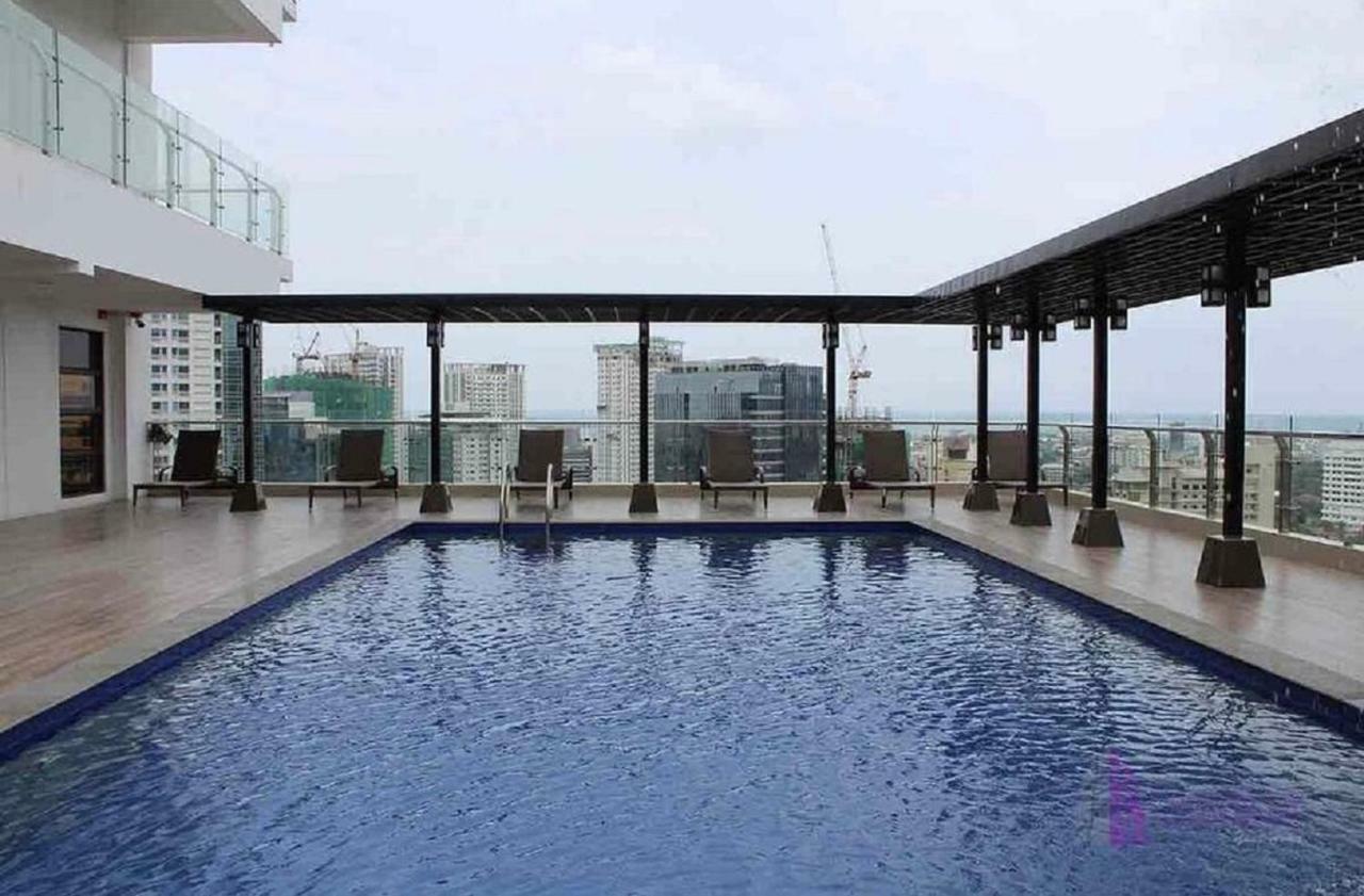 Trillium Residences Ayala Cebu Stadt Exterior foto